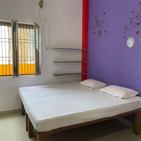 Indra Paying Guest House Варанаси Екстериор снимка