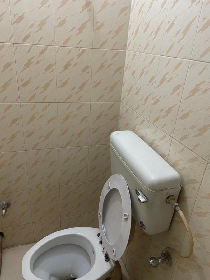 Indra Paying Guest House Варанаси Екстериор снимка