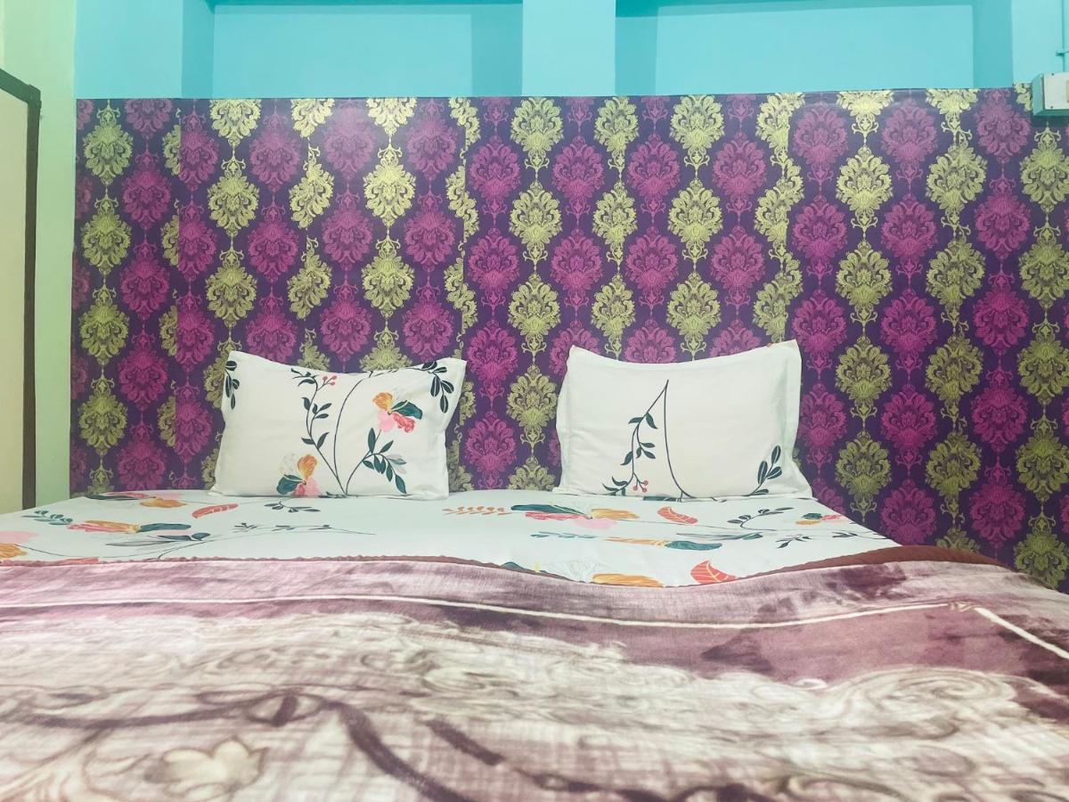 Indra Paying Guest House Варанаси Екстериор снимка